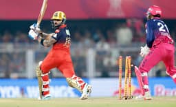 Virat Kohli Bowled by Ravi Bishnoi: Star Batter’s Reaction Goes Viral in RR vs RCB Clash
