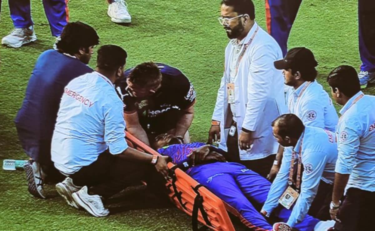 “IPL 2026: Lungi Ngidi Suffers Head Injury, Taken Off in Ambulance During DC vs PBKS Clash”